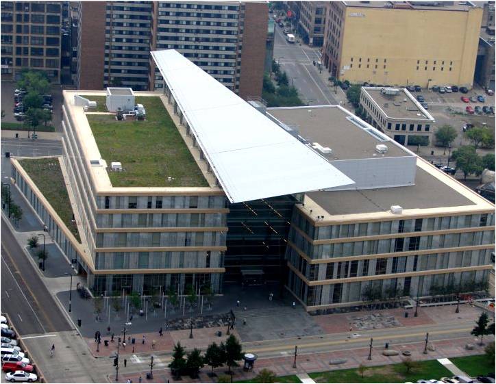 File:Minneapolis Central Library Aerial View of South Facing 2nd Floor Roof and 5th Floor Roof Green Roof, Minneapolis, MN.jpg