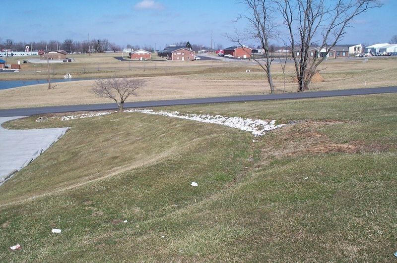 File:Example 2 of a stabilized berm.jpg